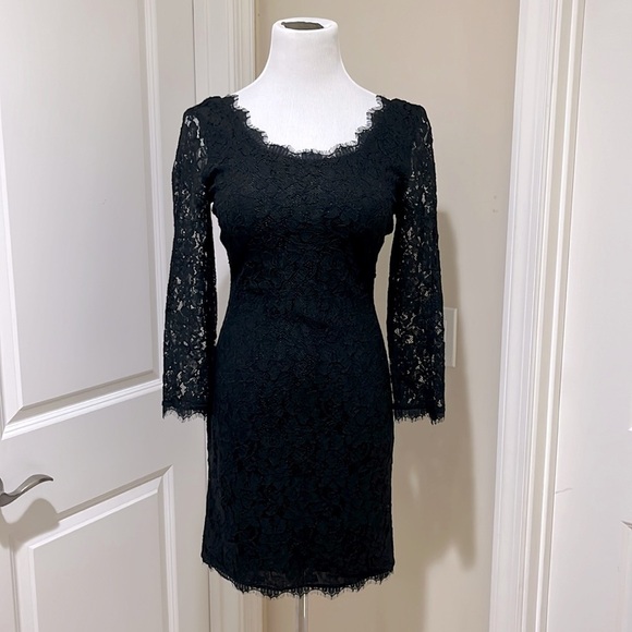 Diane Von Furstenberg Zarita Sheath Lace Mini Dress - Picture 1 of 9